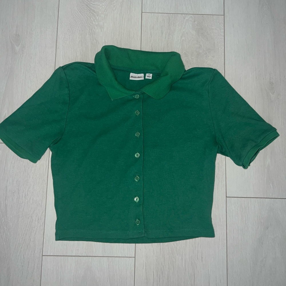 Aritzia Cropped Green Button Down Polo
